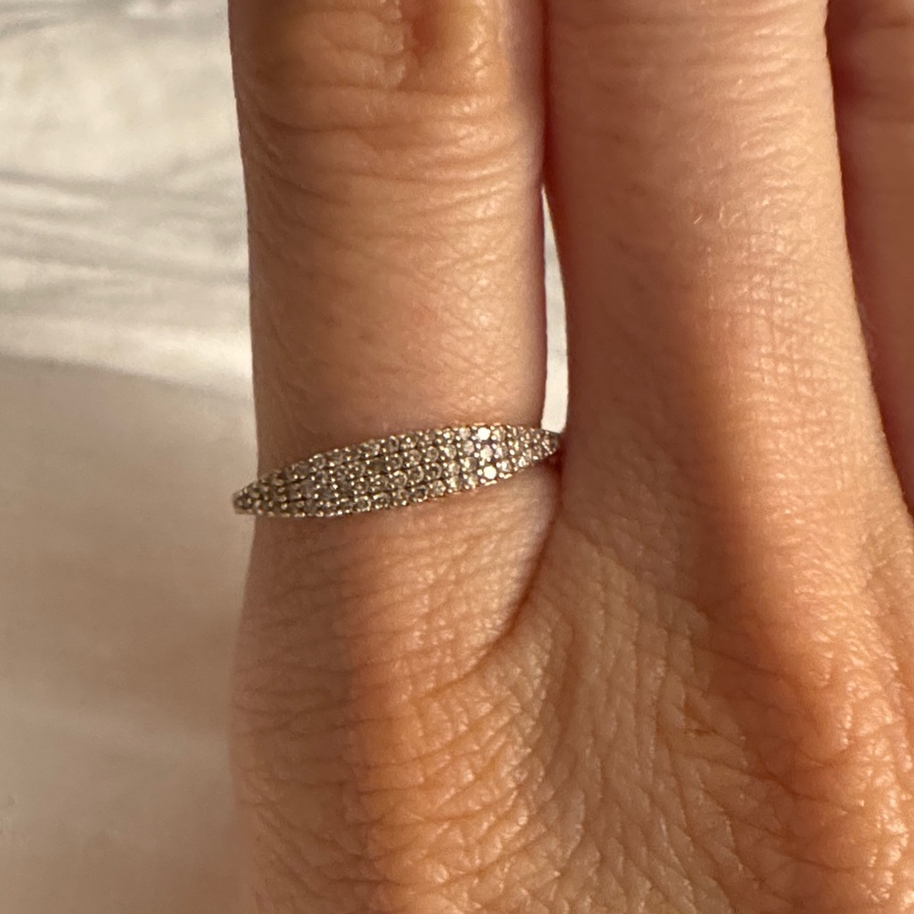 Mejuri pave diamond slim signet ring size 6 14k solid gold